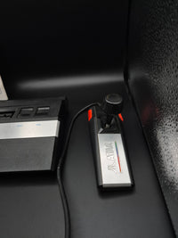 Atari 2600 Konsole – Komplettset mit Joystick, Spiel „Yars’ Revenge“ & Handbuch