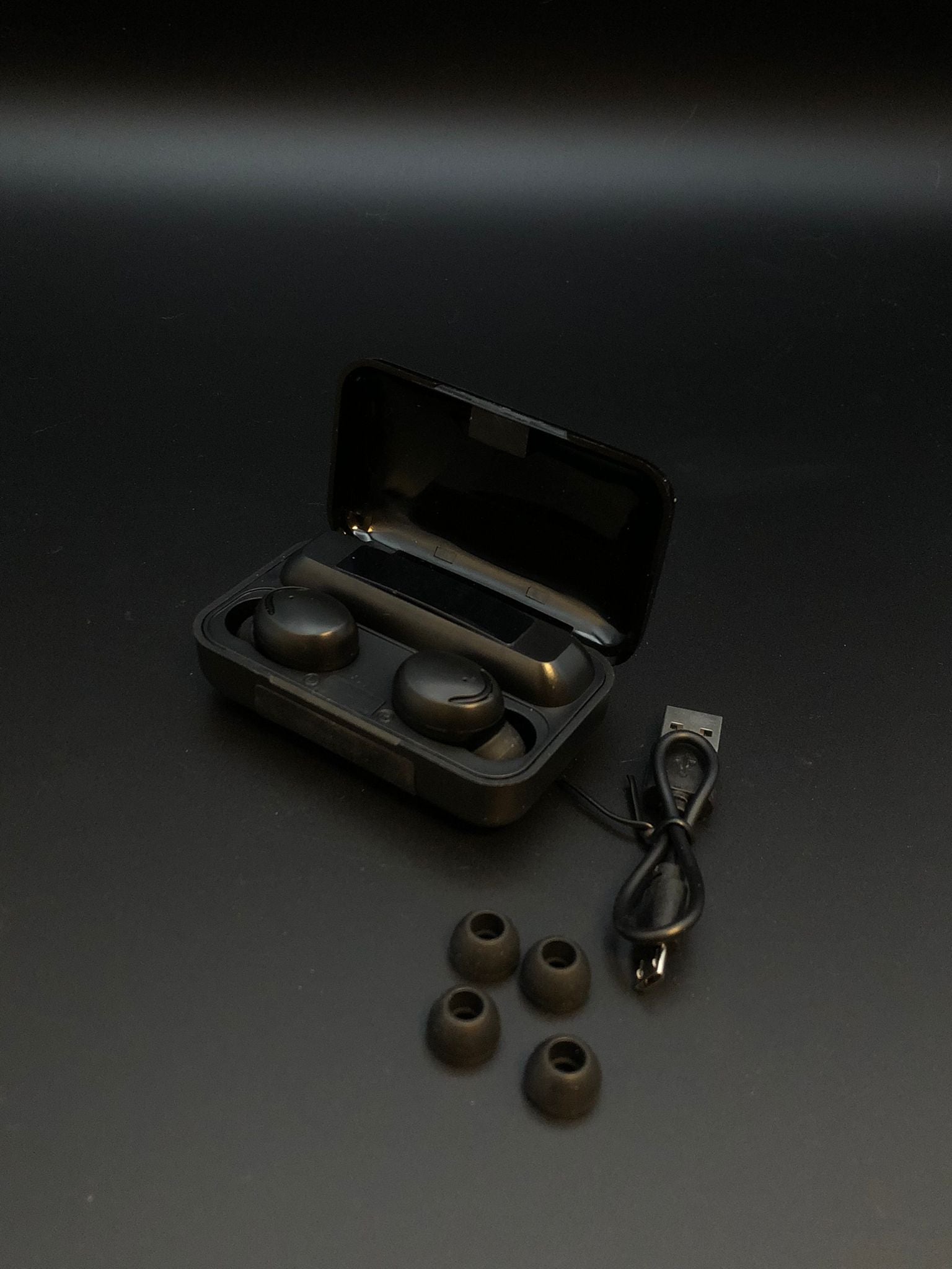 Sport-Kopfhörer In Ear mit Ladeetui Kabellos Bluetooth Powerbank LCD-Display