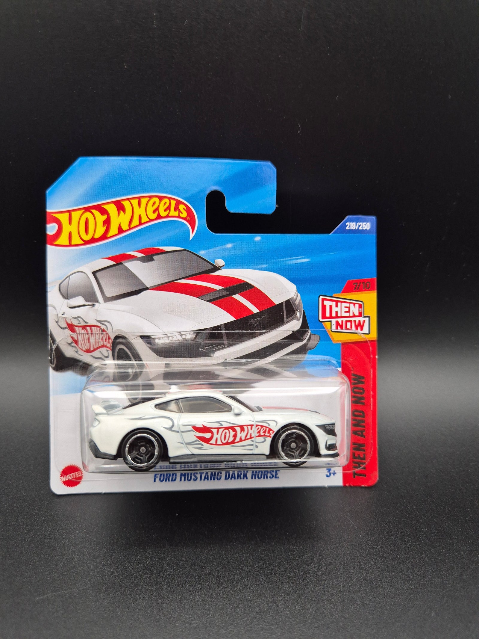 Hot Wheels Ford Mustang Dark Horse